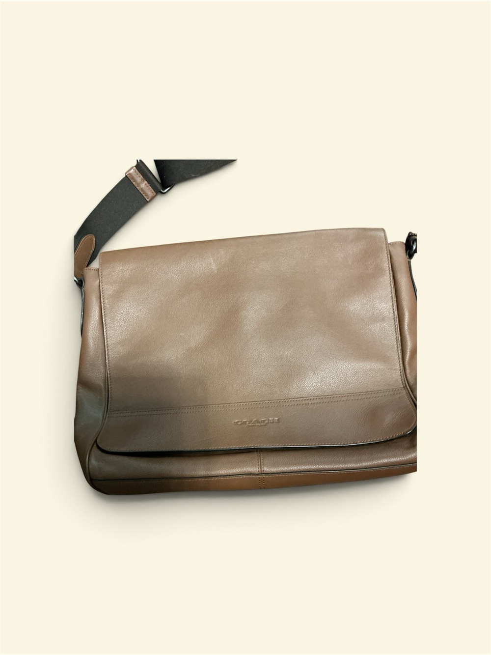 Coach Brown Leather Messenger Bag with Adjustable Strap - Picture 3 of 4